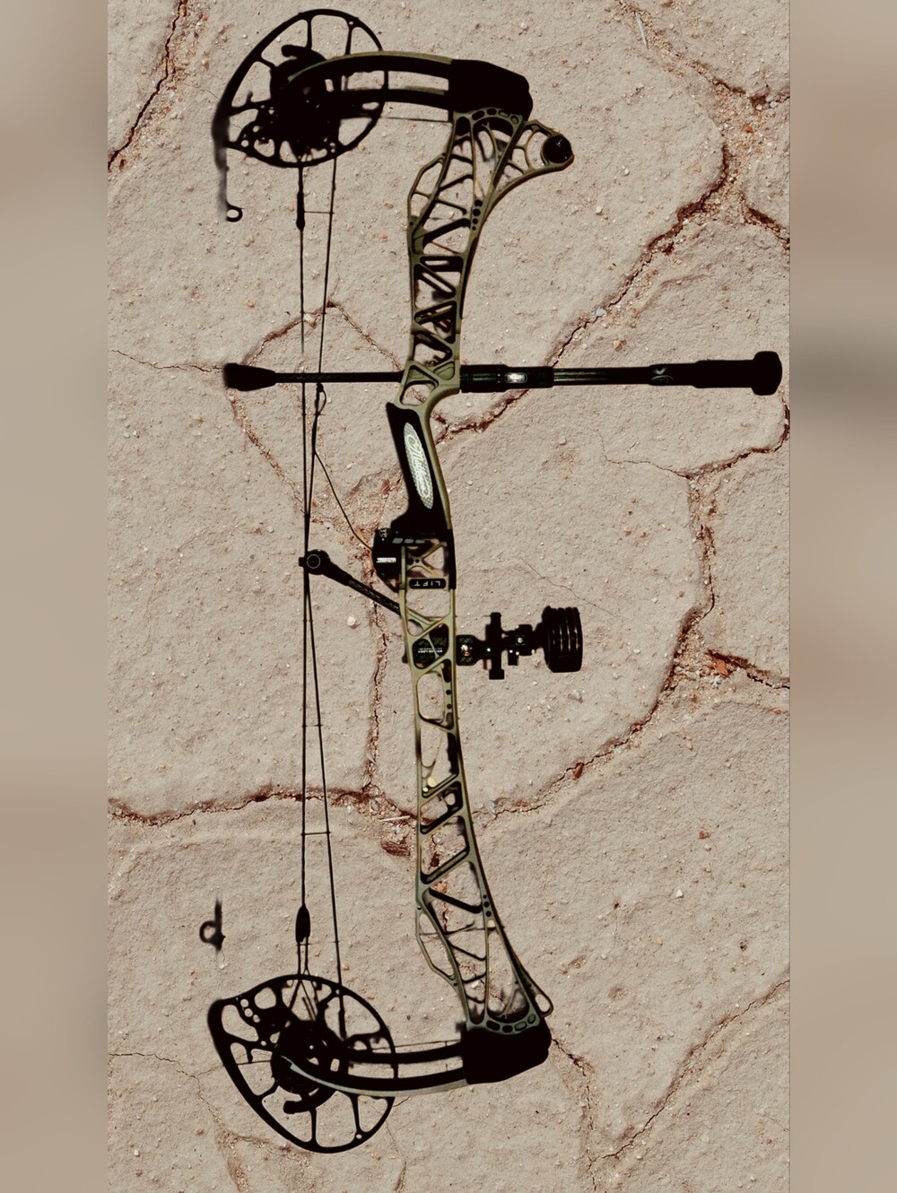 Mathews LIFT 33 Bow Package - Mint Cond. - Fully Loaded w/ Premium Accessories!